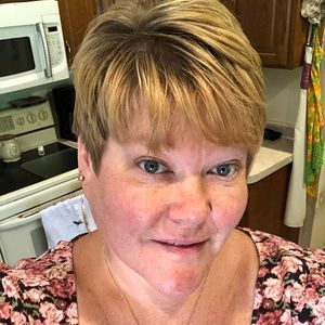 Meet your Posher, Leann